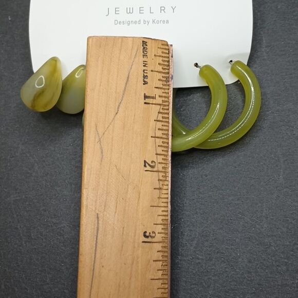 GREEN chunky resin hoop earring bundle - Picture 3 of 5